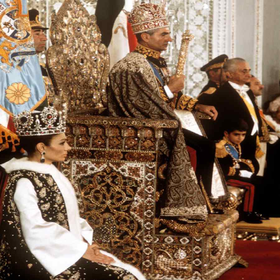 Who is Farah Pahlavi