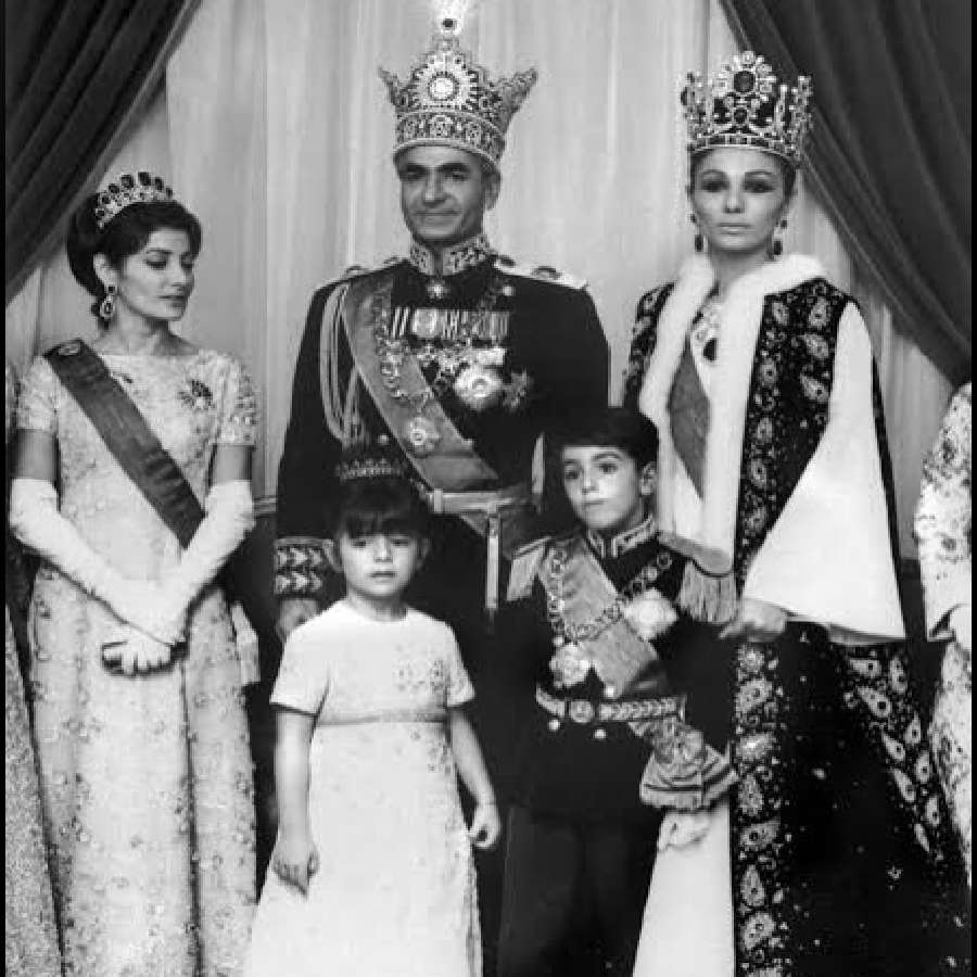 Who is Farah Pahlavi