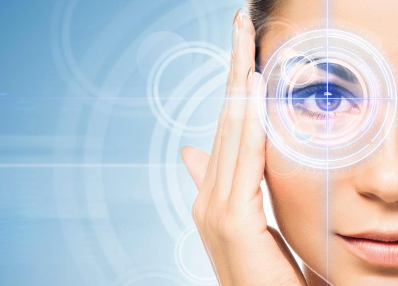 চোখ ভাল রাখতে কোন কাজটি করবেন?