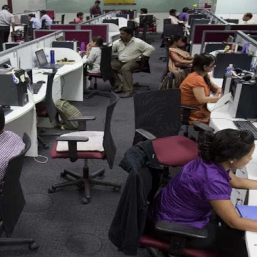 Report says AI company Anthropic working on an early warning system to track artificial intelligence’s impact on white collar jobs