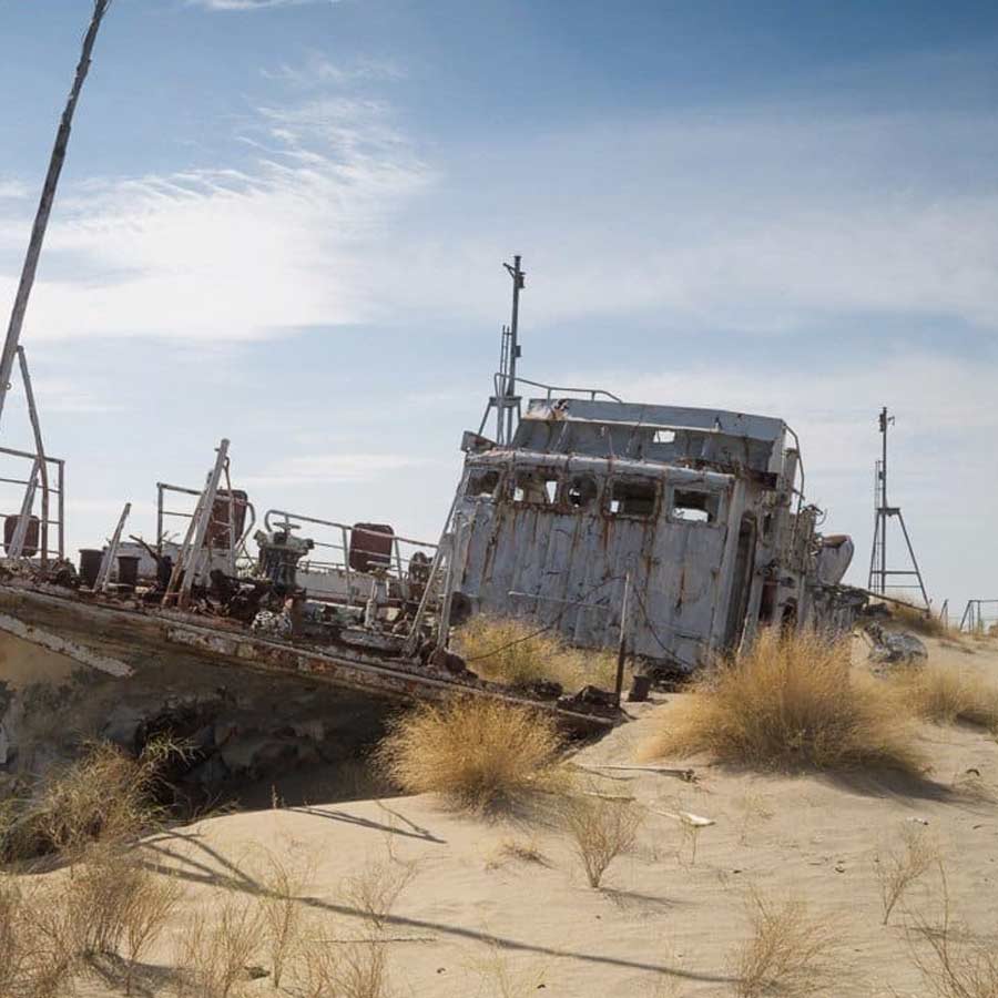 Vozrozhdeniya island becomes toxic desert as Soviet Union trying to develop biological weapon there during cold war 