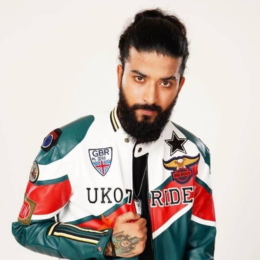 ‘বিগ্‌ বস ১৭’-খ্যাত অনুরাগ ডোভাল।