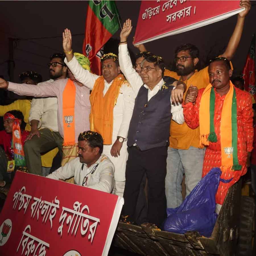Yogi’s favourite vehicle is now in Bengal, Sukanta Majumdar rides Bulldozer during Parivartan Yatra at Ranibandh