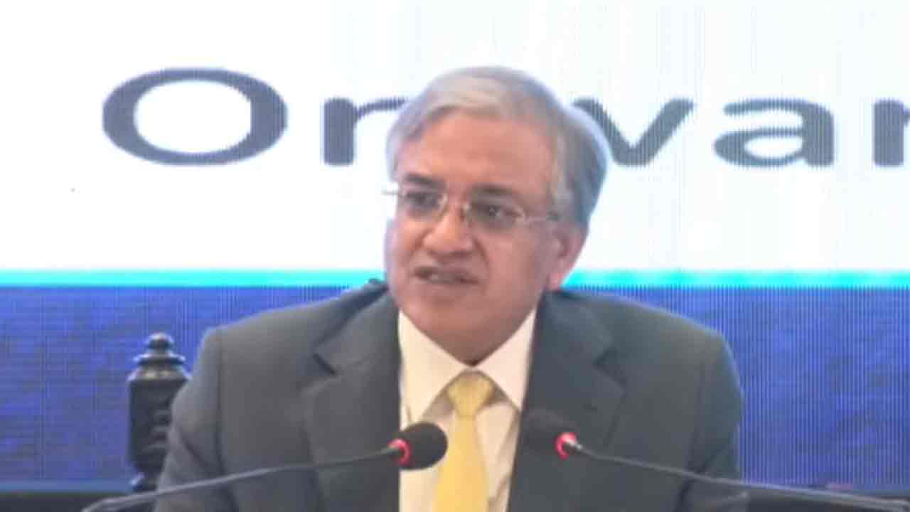 দেশের মুখ্য নির্বাচন কমিশনার জ্ঞানেশ কুমার।