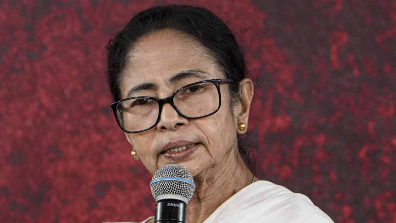 CM Mamata Banerjee announces formation of \\\\\\\\\\\\\\\'West Bengal Traders Welfare Board\\\\\\\\\\\\\\\' to protect the interests of traders
