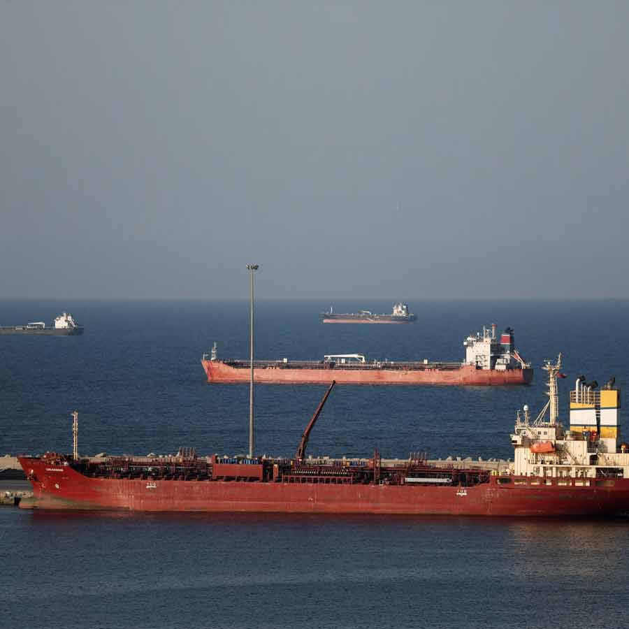 হরমুজ় প্রণালী। ছবি: রয়টার্স।