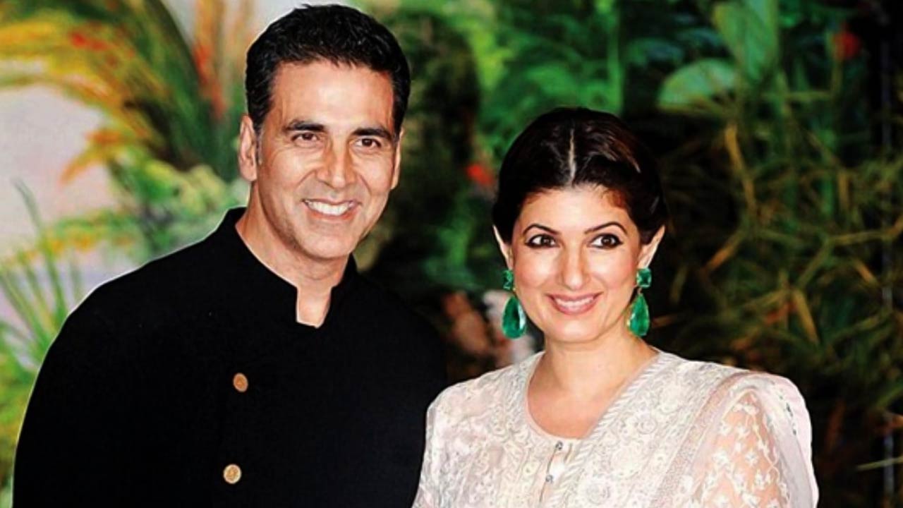 (বাঁ দিকে) অক্ষয় কুমার, (ডান দিকে) টুইঙ্কল খন্না।