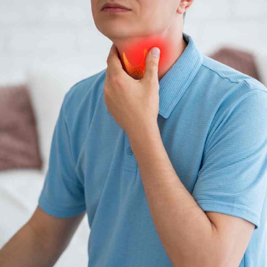 গলাব্যথা কমাতে গিয়ে বিপদ বাড়ছে না তো?