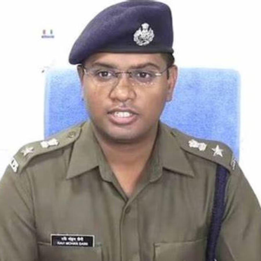 All need to know about IPS officer Ravi Mohan Saini who Won KBC Junior at 14