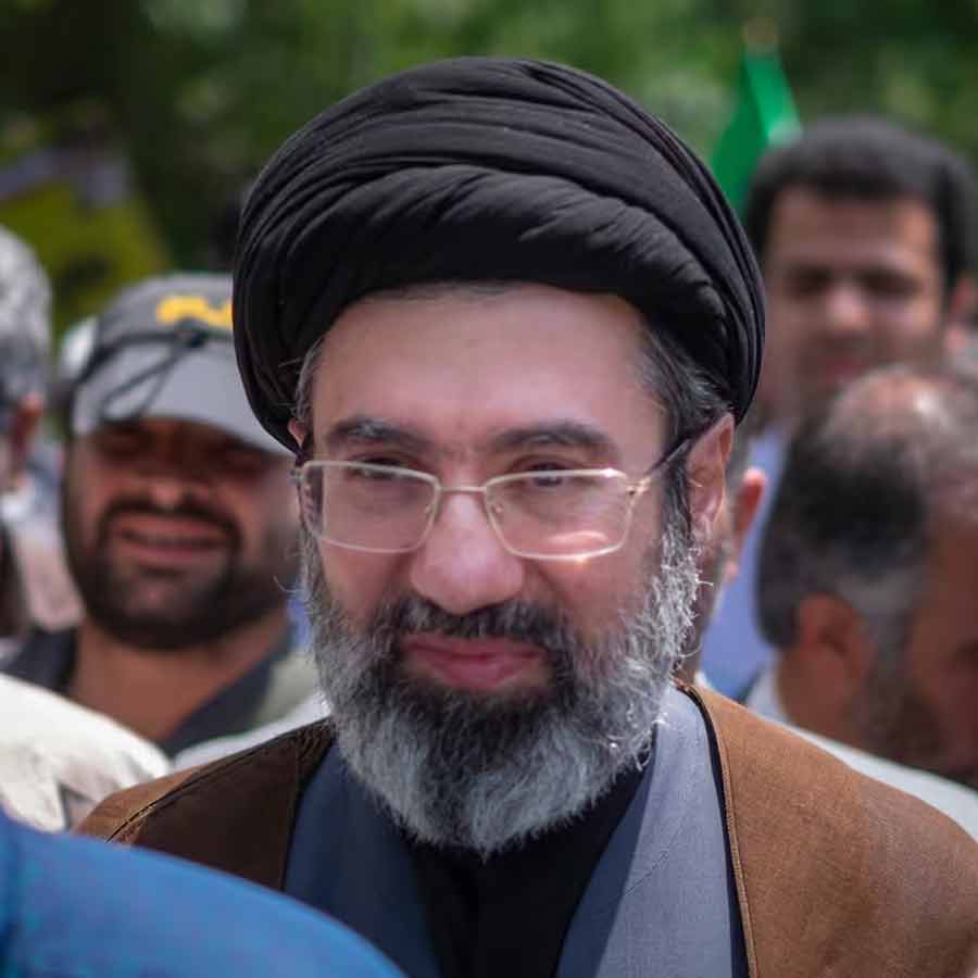 ইরানের নতুন সর্বোচ্চ নেতা মোজ়তবা খামেনেই। ছবি: রয়টার্স।