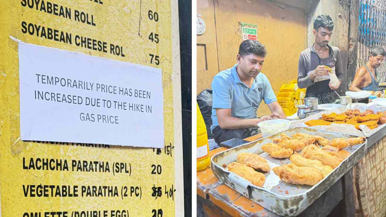 কলকাতার ডেকার্স লেনে চিত্তদার দোকানে মেনুতে কাটছাঁট। বেড়েছে দামও।