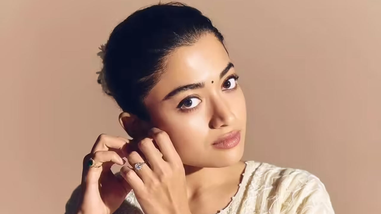 বিয়ের ক’দিনের মধ্যে রুদ্রমূর্তি রশ্মিকার।