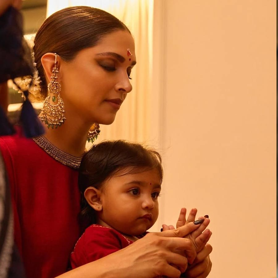 Children Are Choking Deepika Padukone Shares Her Concern Over Mumbai AQI