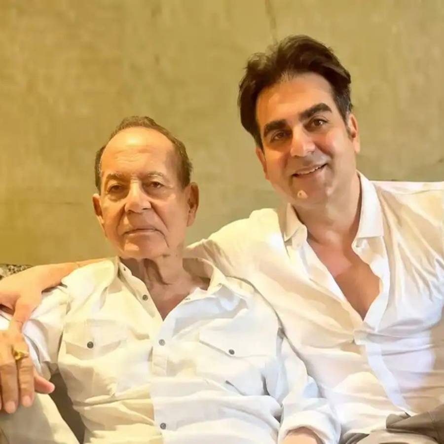 সেলিম খানের সঙ্গে পুত্র আরবাজ় খান।