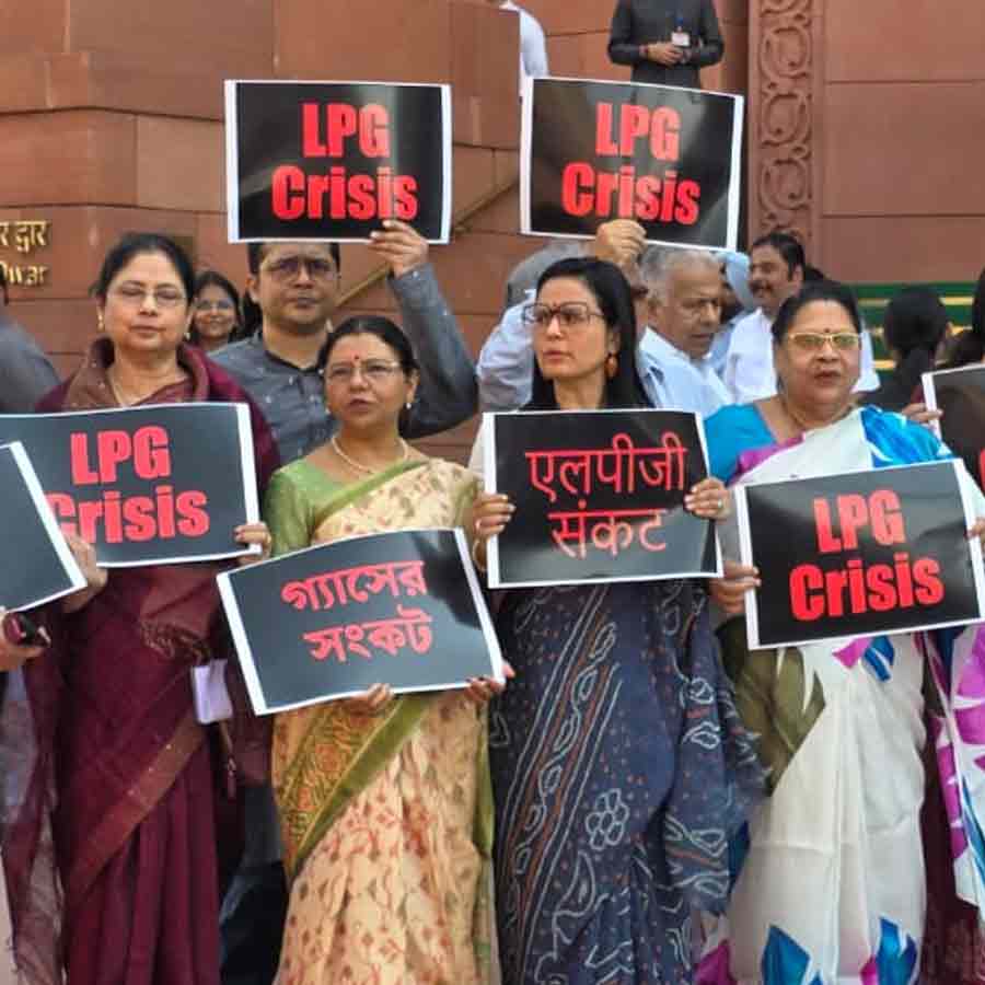 TMC flags protest in Parliament over LPG gas shortage as many parts of the State face crisis dgtld
