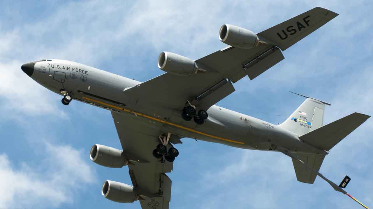 US on KC-135 refuelling plane crash over Iraq