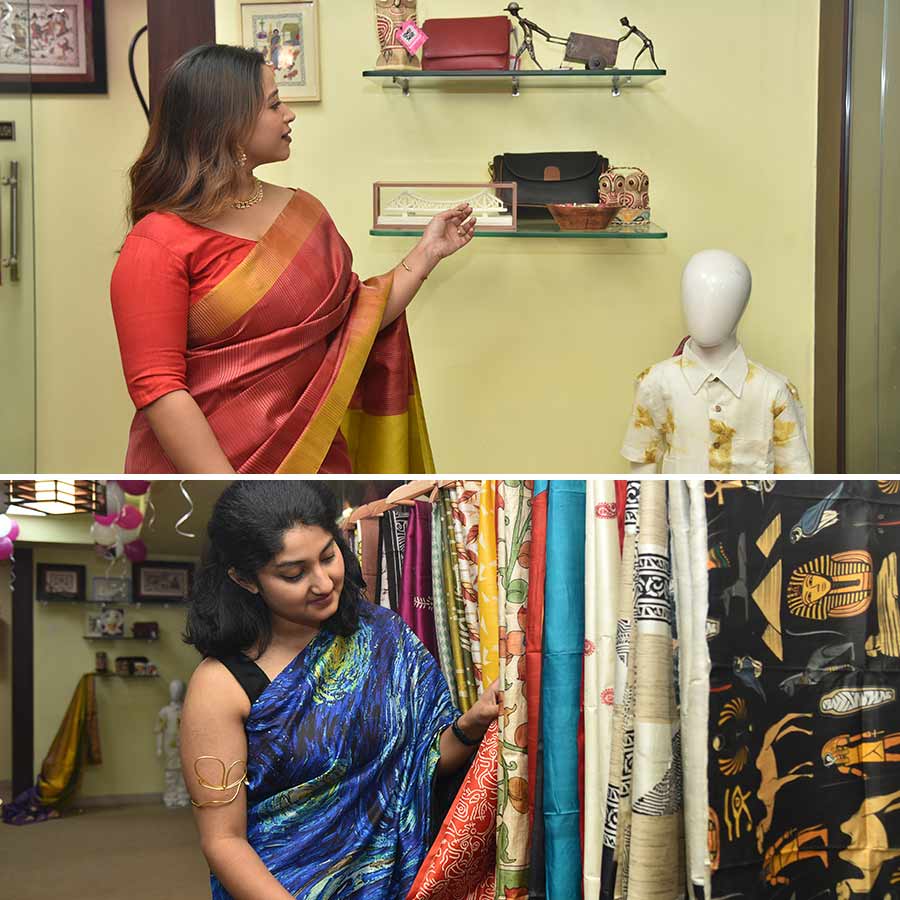 ঘর সাজানোর জিনিস ঘুরে দেখলেন কোয়েনা বালা এবং নানারকম শাড়ি বেছে দেখলেন পূজাঞ্জলি। 