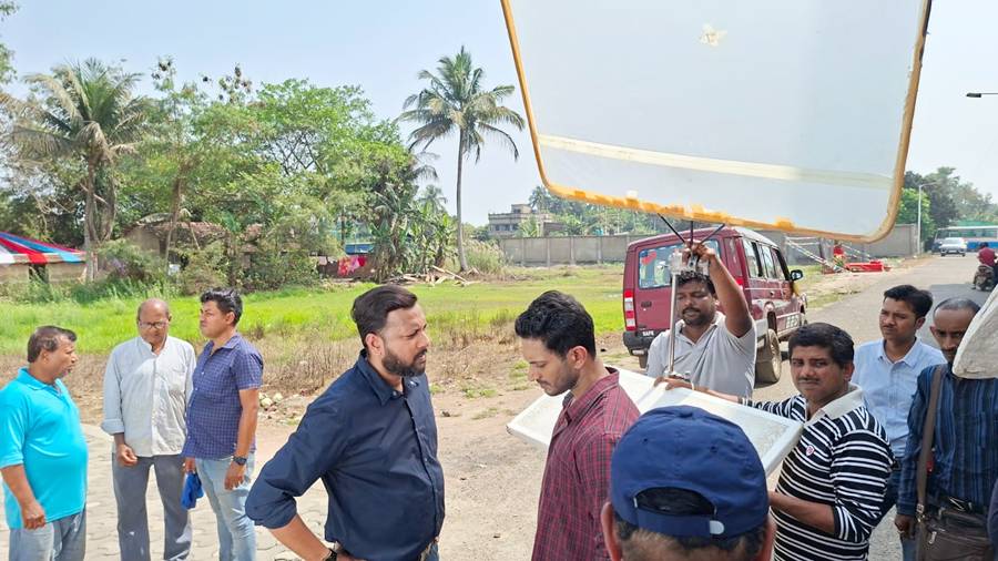 সেটে  শুটিংয়ে ব্যস্ত ‘পরশুরাম’।