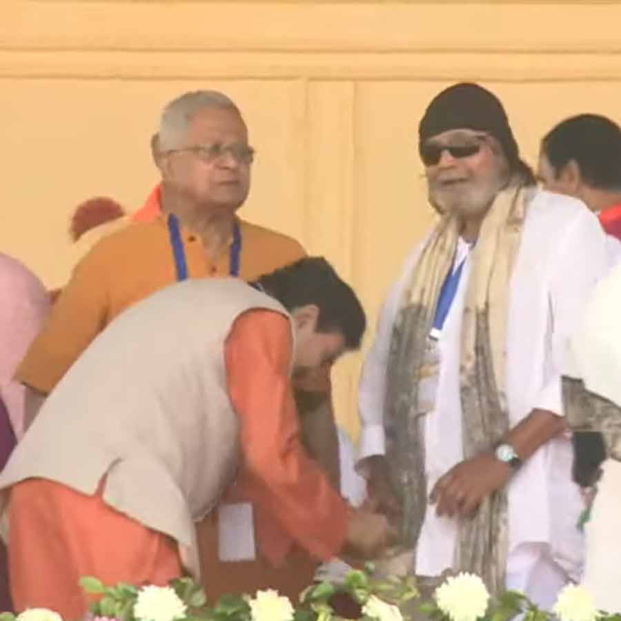 মিঠুন চক্রবর্তী, তথাগত রায় ব্রিগেডের মঞ্চে।