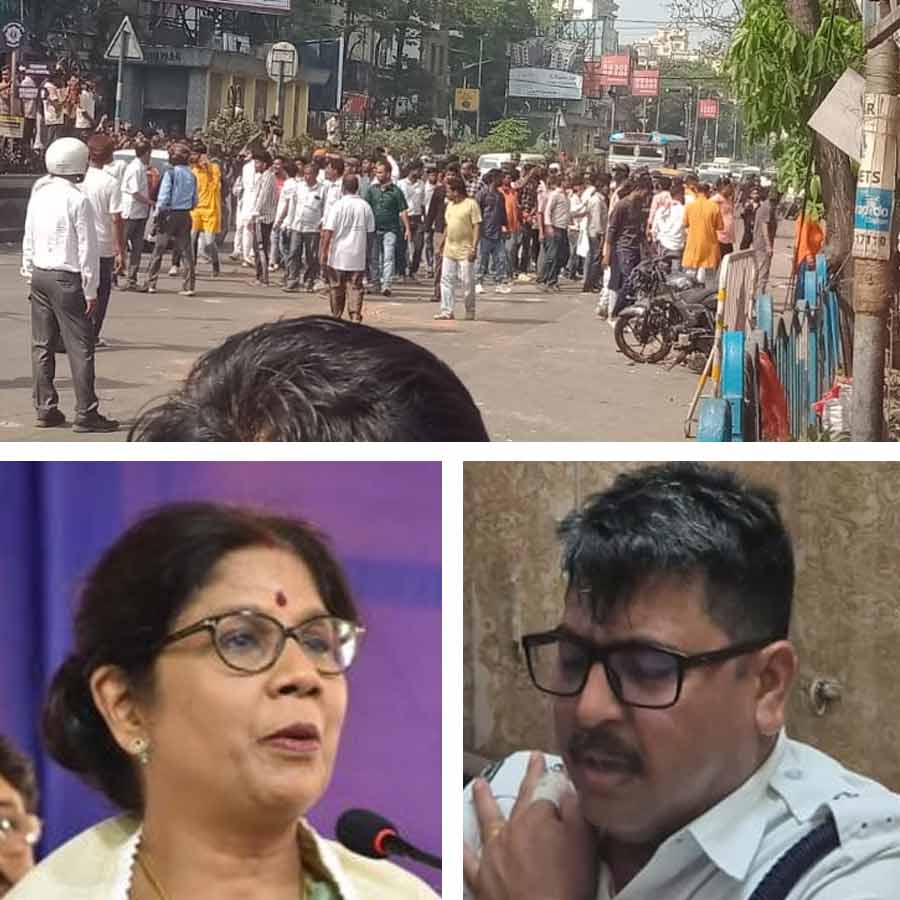 শনিবার দুপুরে তৃণমূল এবং বিজেপির সংঘর্ষে উত্তপ্ত গিরিশ পার্ক।