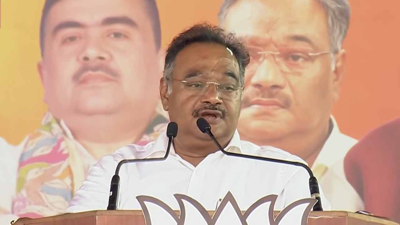 ব্রিগেড মঞ্চে শমীক ভট্টাচার্য।