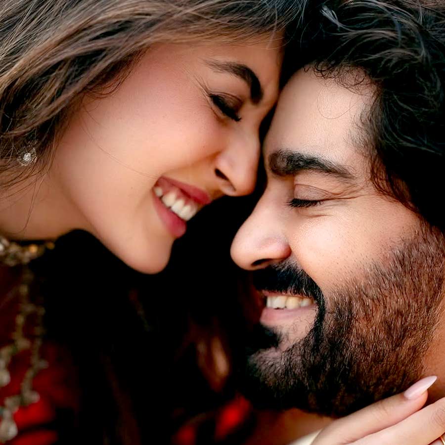 Kritika Kamra's brother, Rahul Kamra, designed a Keto-friendly menu for her wedding dgtl