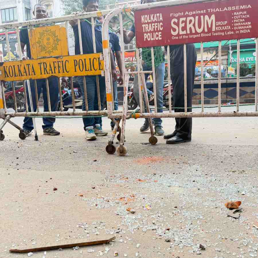 Several arrest in case of Girish Park vandalism