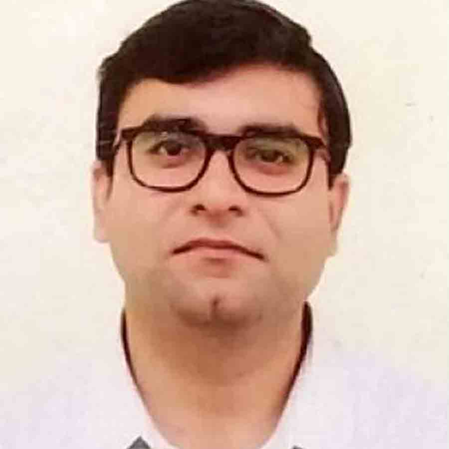 দার্জিলিঙের সদ্যপ্রাক্তন জেলাশাসক মণীশ মিশ্র।