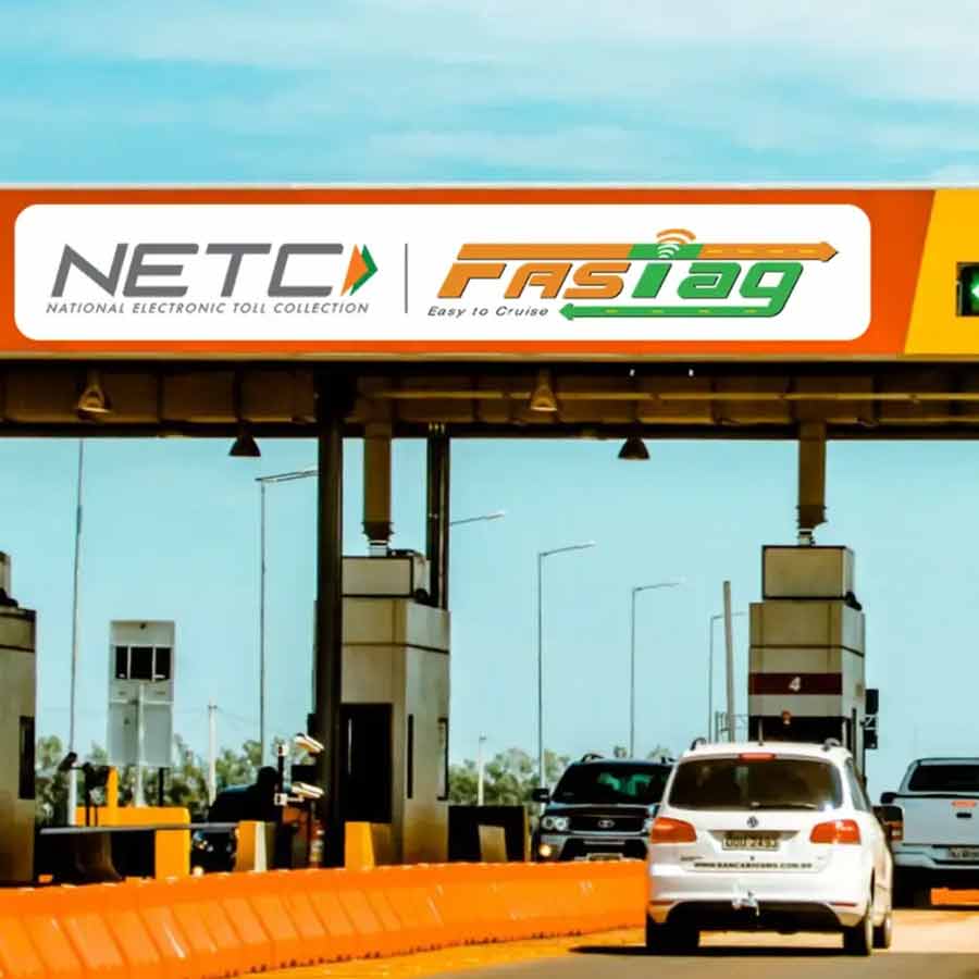 জাতীয় সড়কের টোল প্লাজ়ার বার্ষিক পাসের খরচ বাড়ছে।