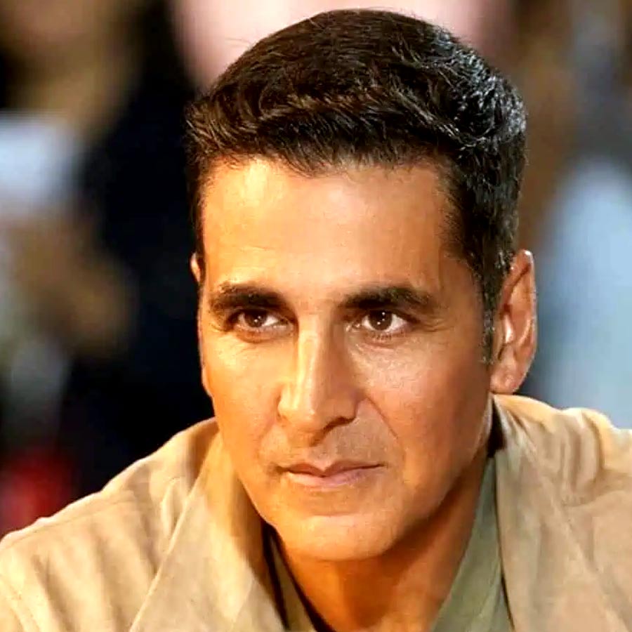Akshay Kumar once Down with fever His mother faith in Vaishno devi saved his life