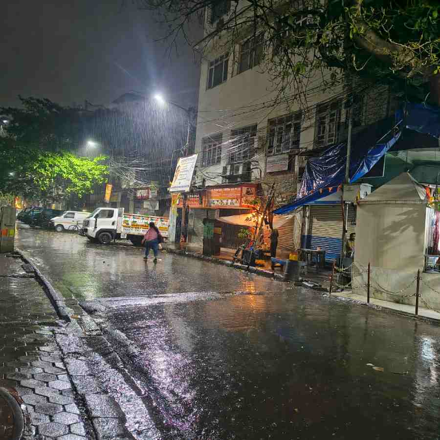 Rain start in Kolkata, Meteorological Department issues warning in more three districts in West Bengal