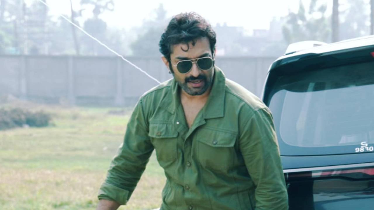 জীতু কমল কি আবার সমস্যায় জড়ালেন?