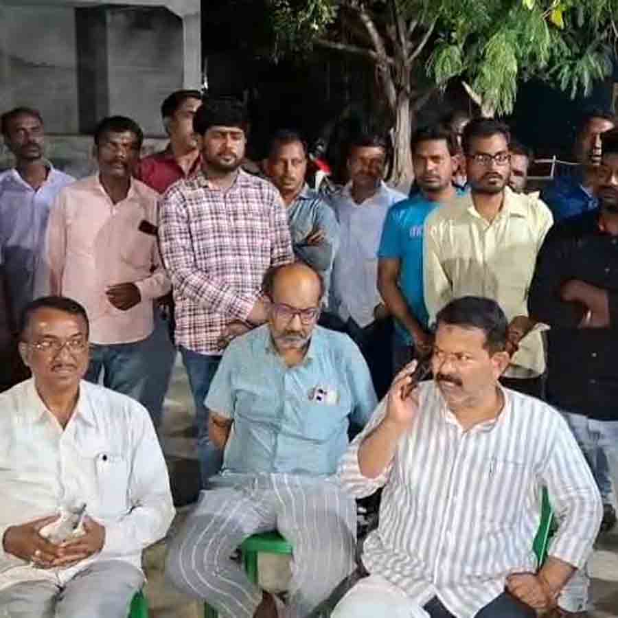 Protests in Khandaghosh and Manteswar as Trinamool candidate's name announced dgtld