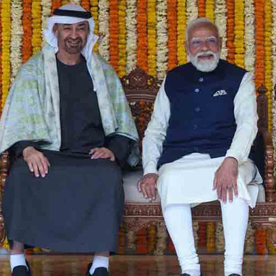 Indian Prime Minister spoke to the President of the United Arab Emirates dgtl