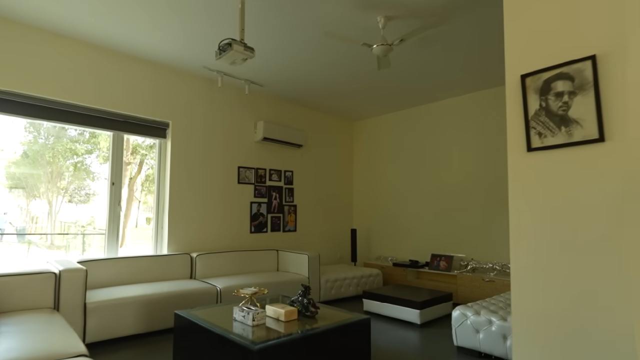 Mika Singh's Delhi Farmhouse