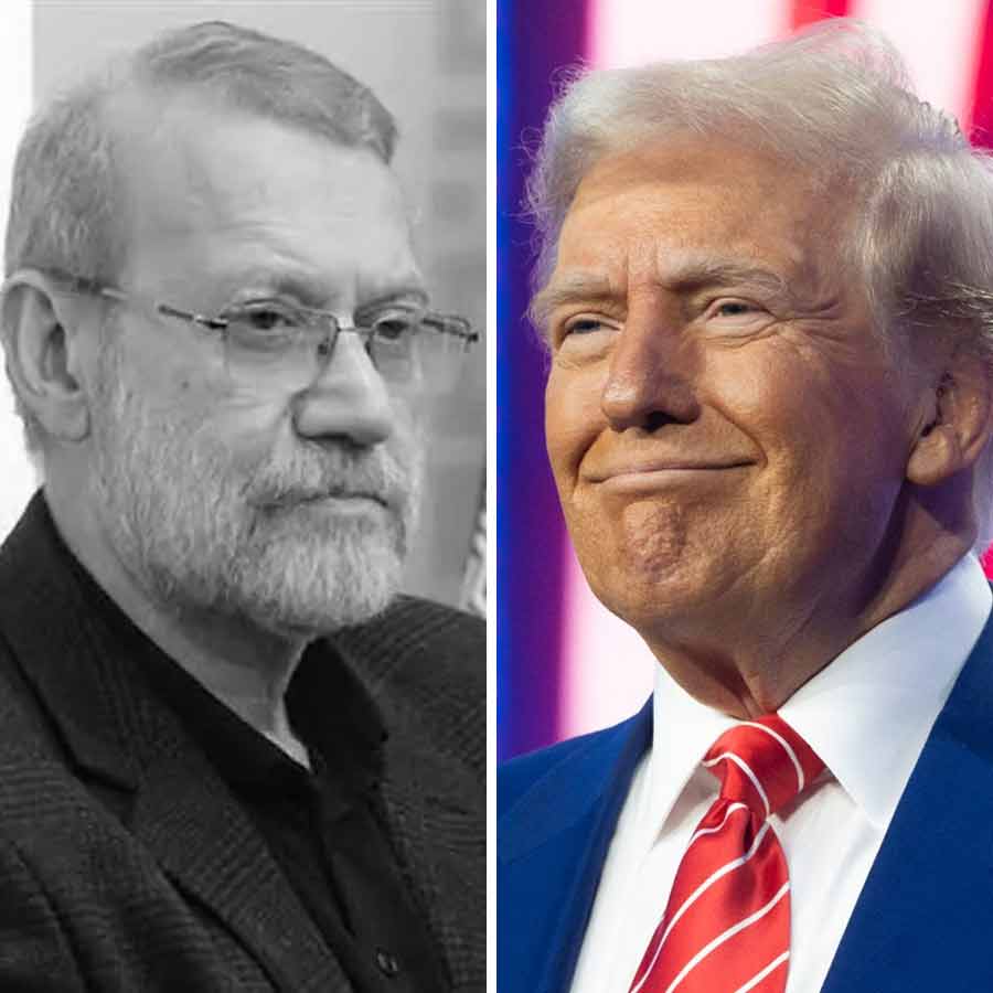 (বাঁ দিকে) আলি লারিজানি। ডোনাল্ড ট্রাম্প (ডান দিকে)।