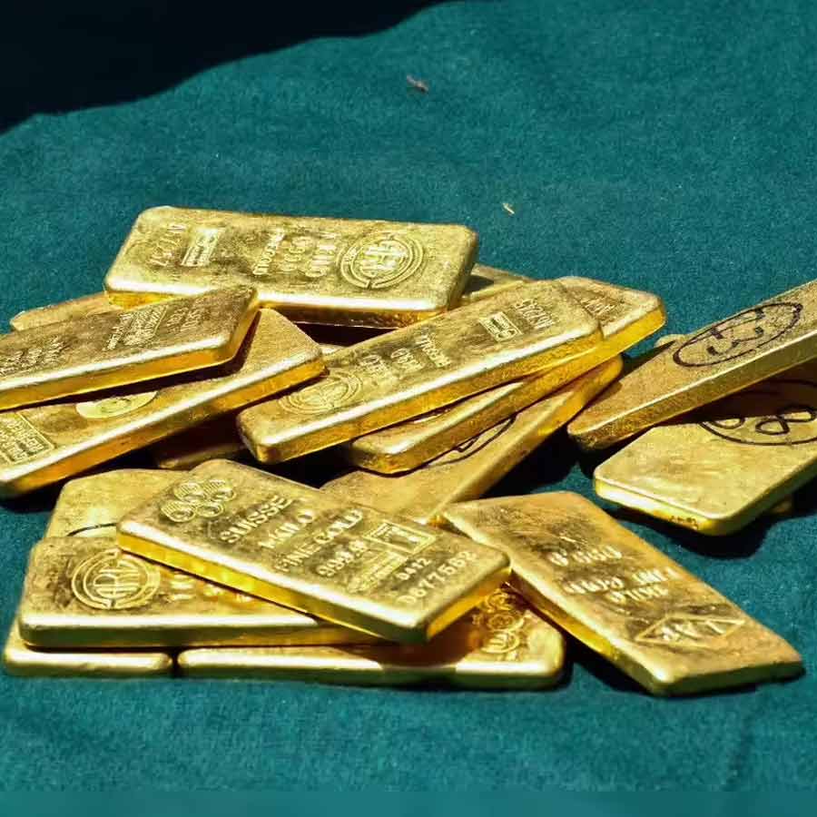 ED recovers gold coins, cash in raids in various parts of West Bengal
