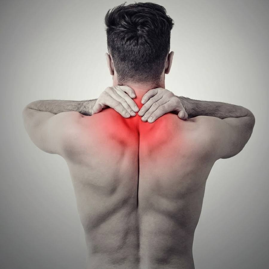 কেন কমছে না ঘাড়ের যন্ত্রণা?