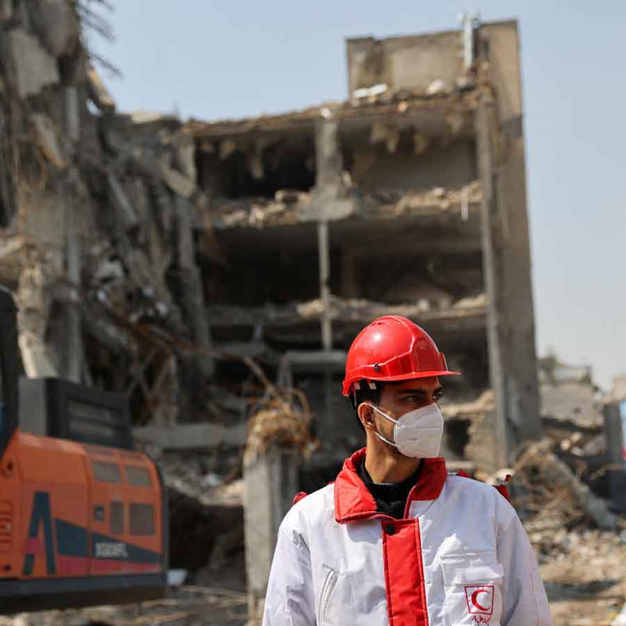 পশ্চিম এশিয়ায় যুদ্ধের কারণে মৃত্যু হয়েছে আরও এক ভারতীয় নাগরিকের।