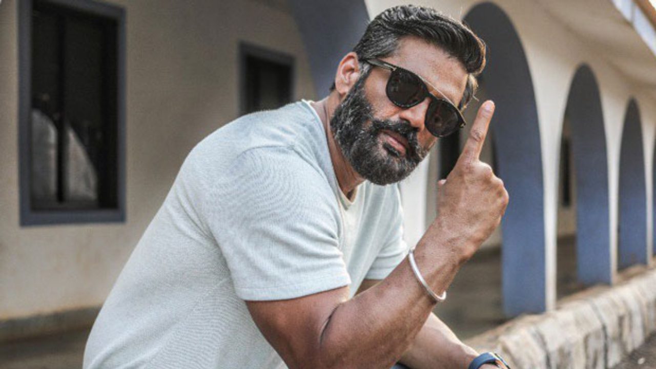 নুন খাওয়া কমাতে কী করেন সুনীল?