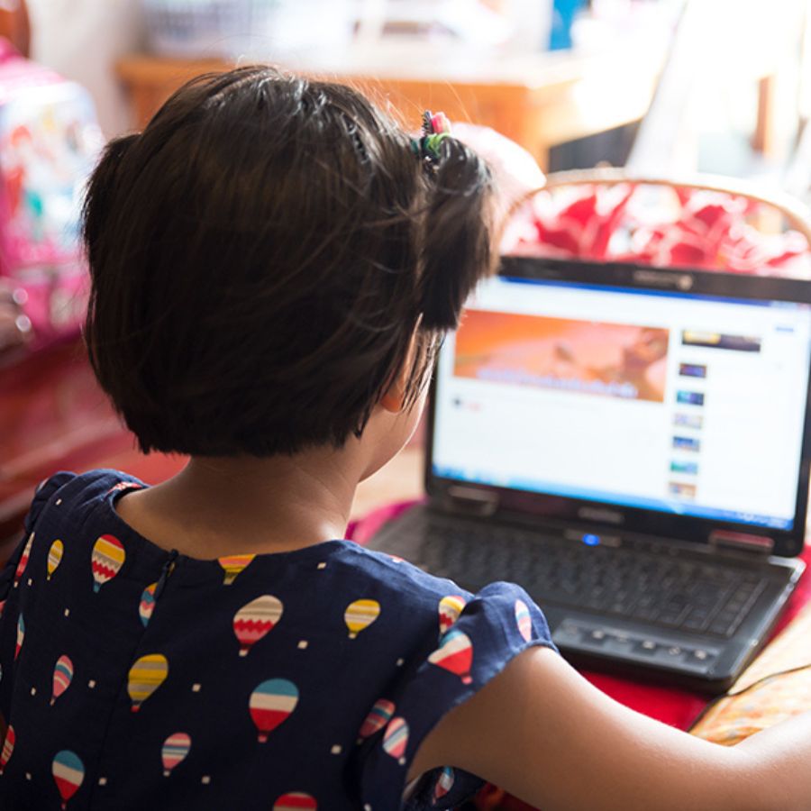 To make academic subjects easier to understand, video-based teaching is being introduced dgtl