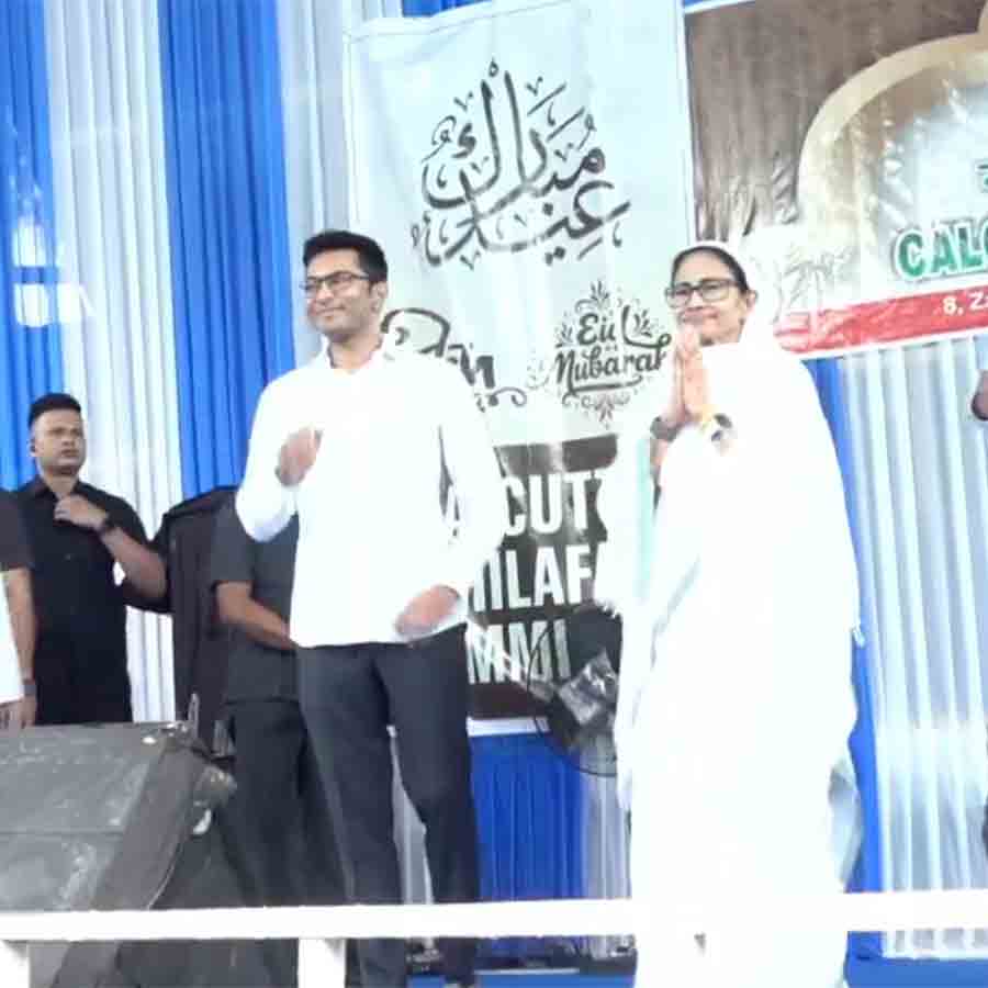 Mamata Banerjee again comments on SIR issue at Eid event on Red Road