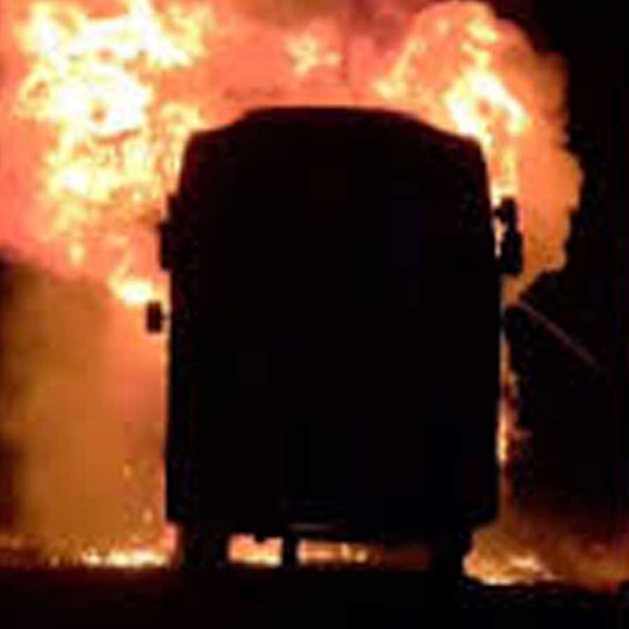 Passenger Bus caught fire in Andhra Pradesh dgtl