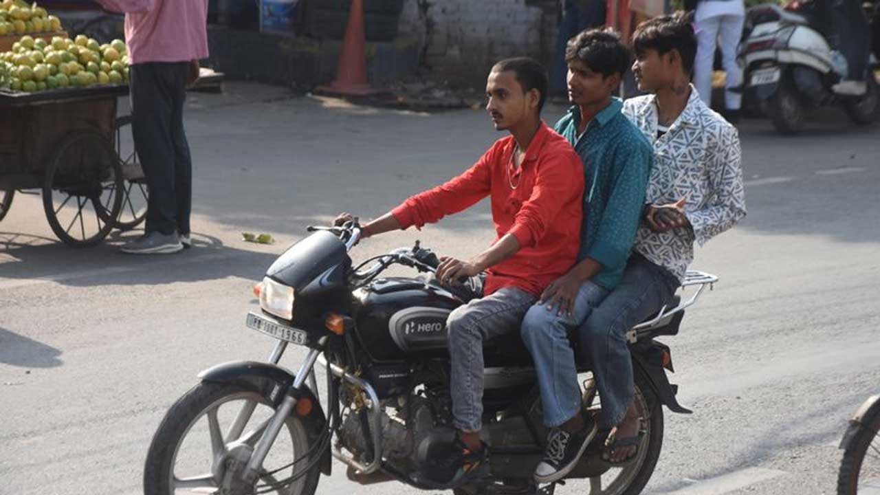 In Kolkata, the number of helmetless riders has tripled in two years; statistics raise concern, worry grows within the state administration