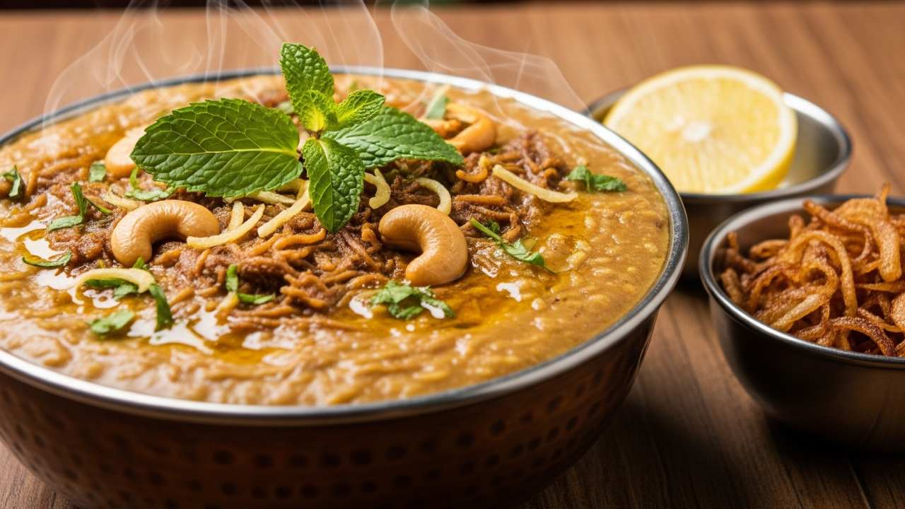 পাঁঠার মাংস দিয়ে বানিয়ে নিন হায়দরাবাদি হালিম।