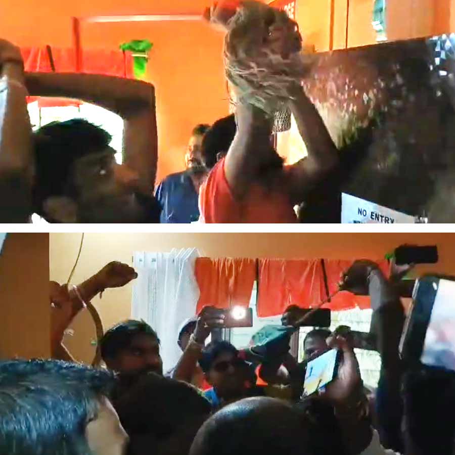 BJP Party Offices Attacked
