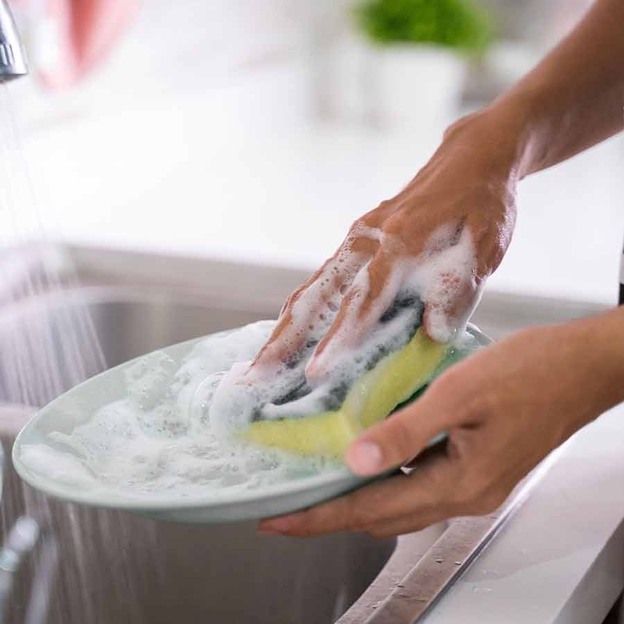 Kitchen sponges released microplastics dgtl