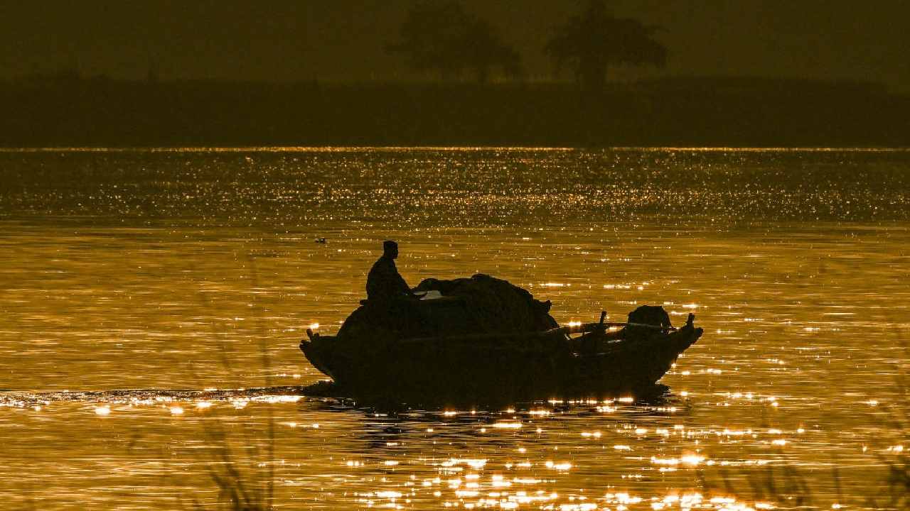দক্ষিণবঙ্গের জেলাগুলিতে বৃষ্টি কিছুটা কমেছে।