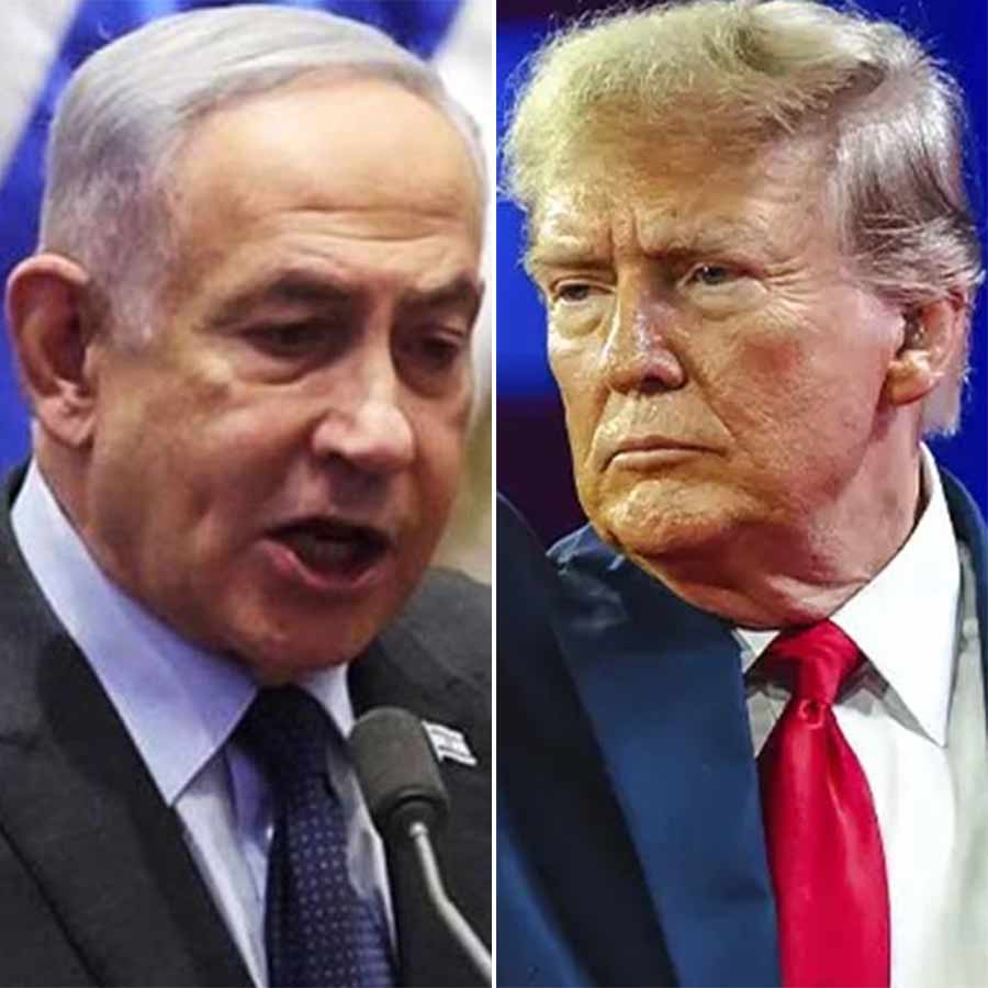 (বাঁ দিকে) বেঞ্জামিন নেতানিয়াহু  এবং ডোনাল্ড ট্রাম্প (ডান দিকে)।