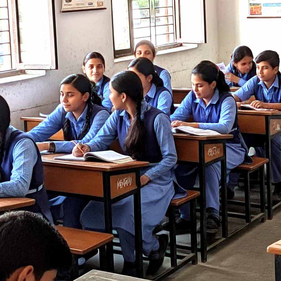 Irregularities in the list of vacant posts in class 11 & 12